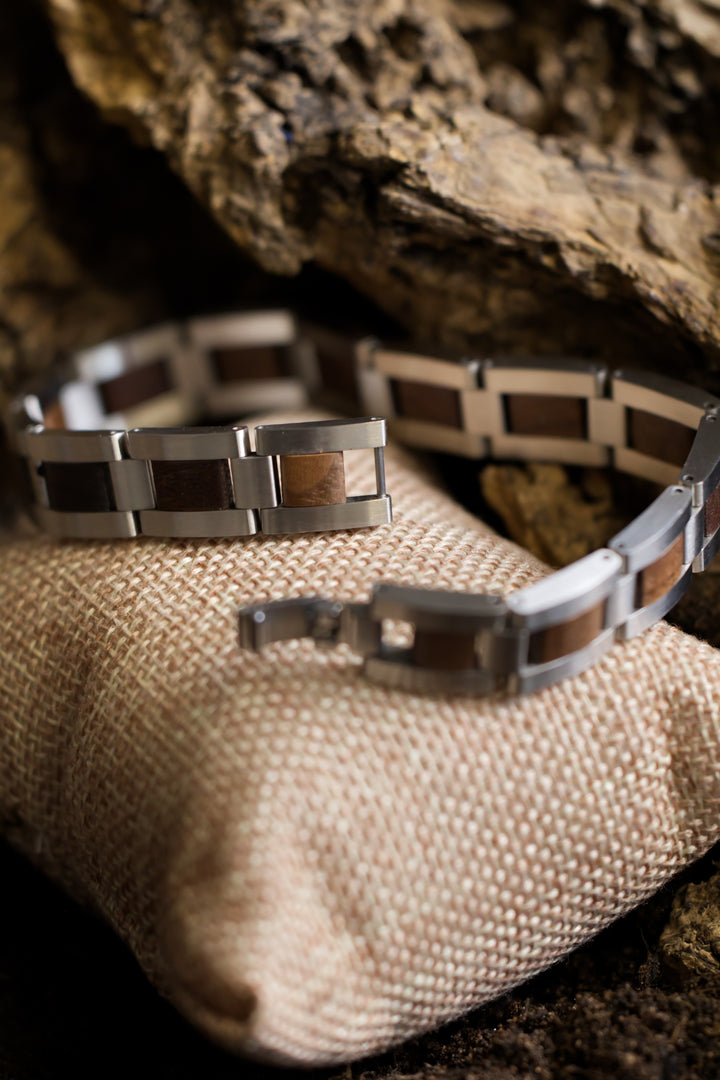 Algarve walnut and brushed steel bracelet open to show the clasp - The Wood Look