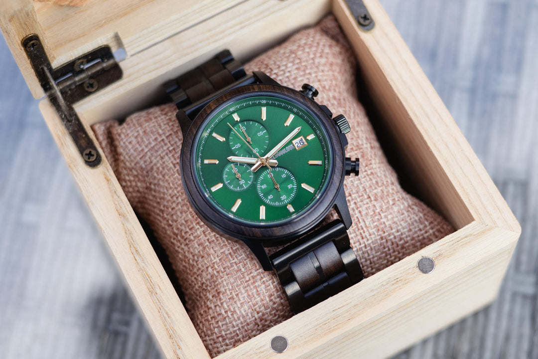 Gothenburg green dial wooden watch in a wooden watch box - The Wood Look