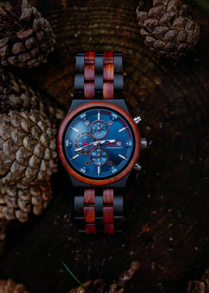 Lisbon red sandalwood and ebony wooden watch with pine cones - The Wood Look