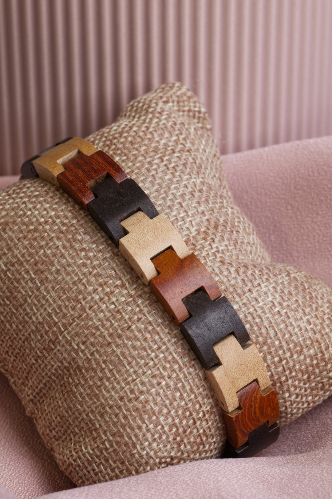 Marrakesh bracelet in ebony, red sandalwood and maple on a cushion - The Wood Look