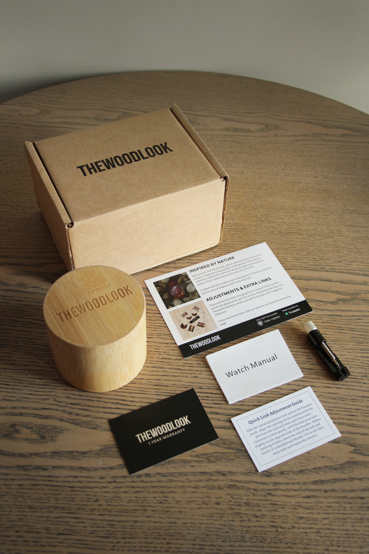 What arrives in the box: The Wood Look gift box, wooden case, adjustment tool, instructions and cards - The Wood Look
